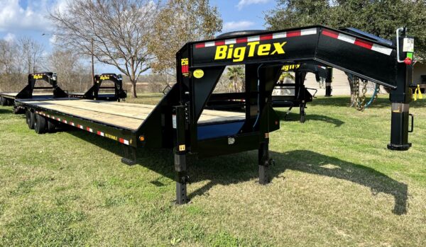 New Arrival! 2025 Big Tex 25GN-35’+5’ with mega ramps and 14 ply tire upgrade