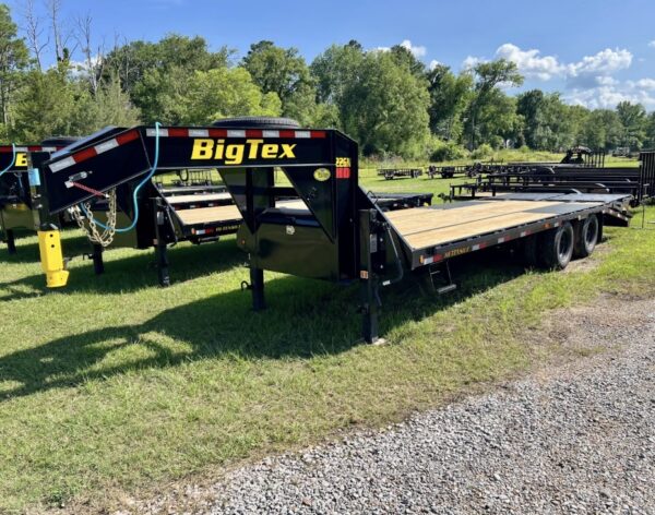 2025 Big Tex 22gn-25D5A-MRBK (20+5 with mega ramps)